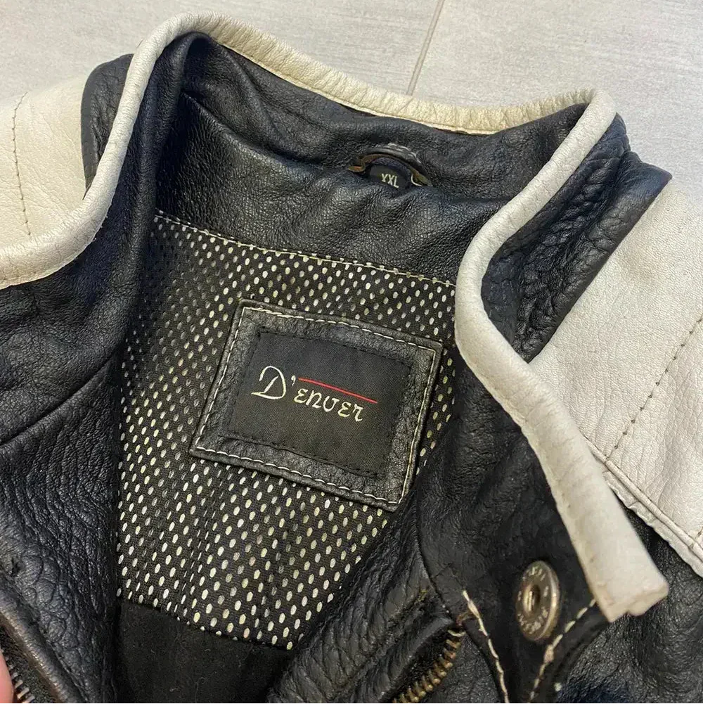 Jaqueta McLaren Vintage Preta